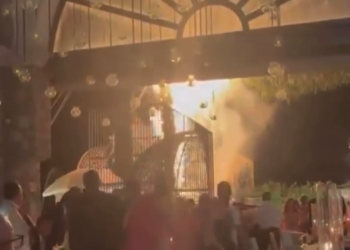 ¡TERROR NUPCIAL! SE INCENDIA SALÓN EN PLENA BODA